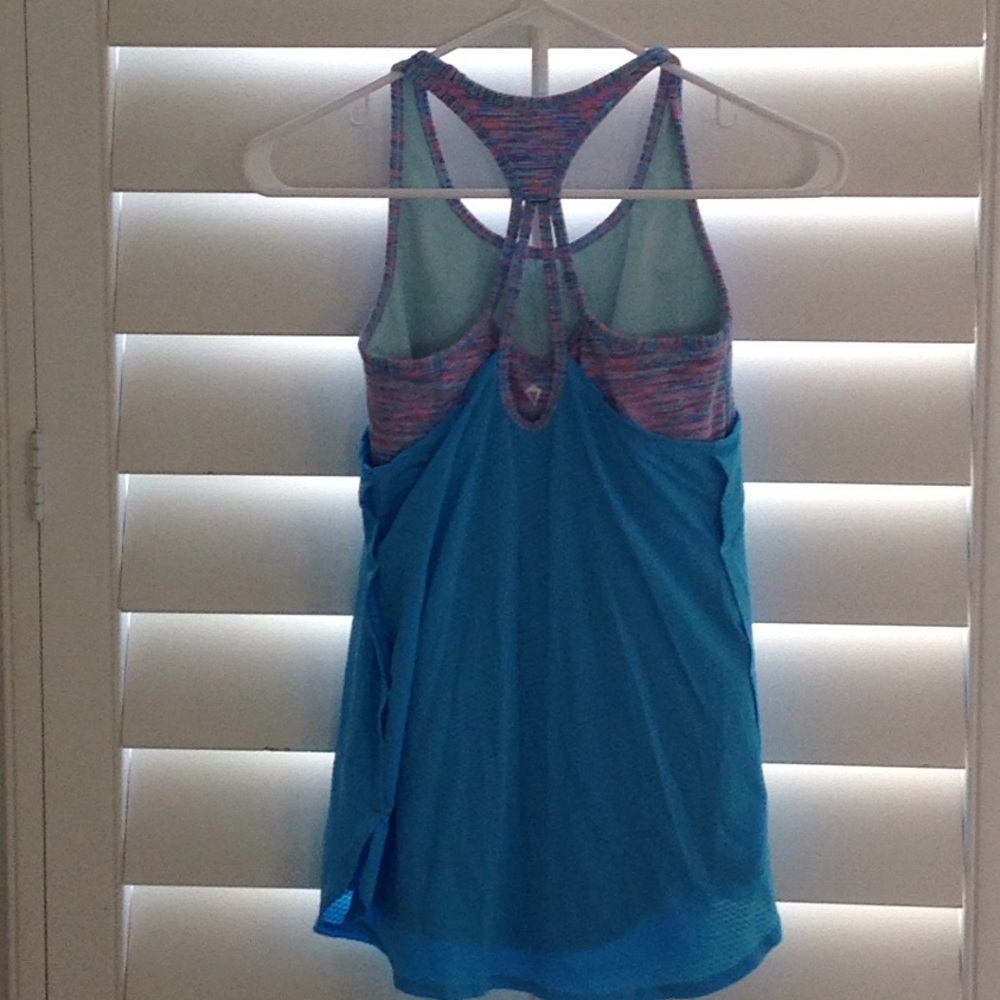 Ivivva athletic top